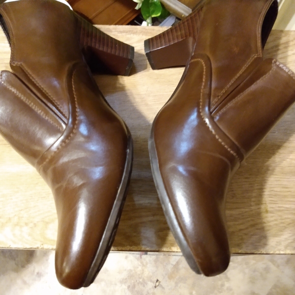 Pierre Dumas Shoe - Picture 2 of 5